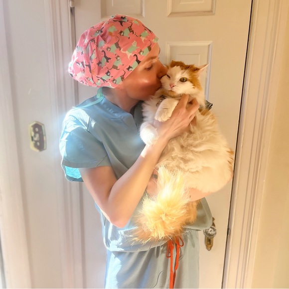 Meet your Posher, Lindsay - Picture 3 of 4